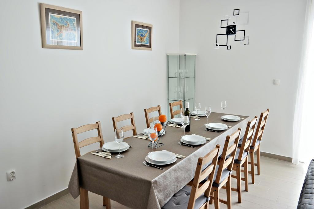 House Natali 70M From The Beach - Free Ev Top Up Rtina Exterior foto